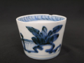古伊万里染付蕎麦猪口　芭蕉欄干柳遠山文　カマキズ有り　天明様式   t-1869