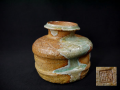 信楽焼　蹲　花入れ　掛花入れ　奥田英山作　茶道具　t-1915　