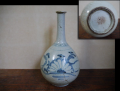 古伊万里　染付　大徳利　菊文　傷有り　水漏れナシ　t-1959